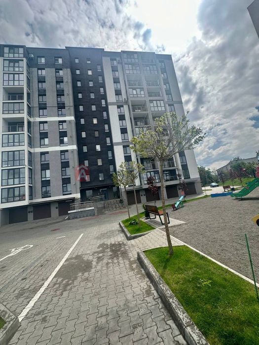Продам 2-к квартиру в чудовому районі