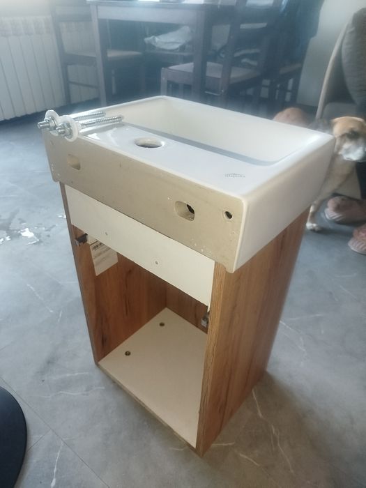 Meble łazienkowe
