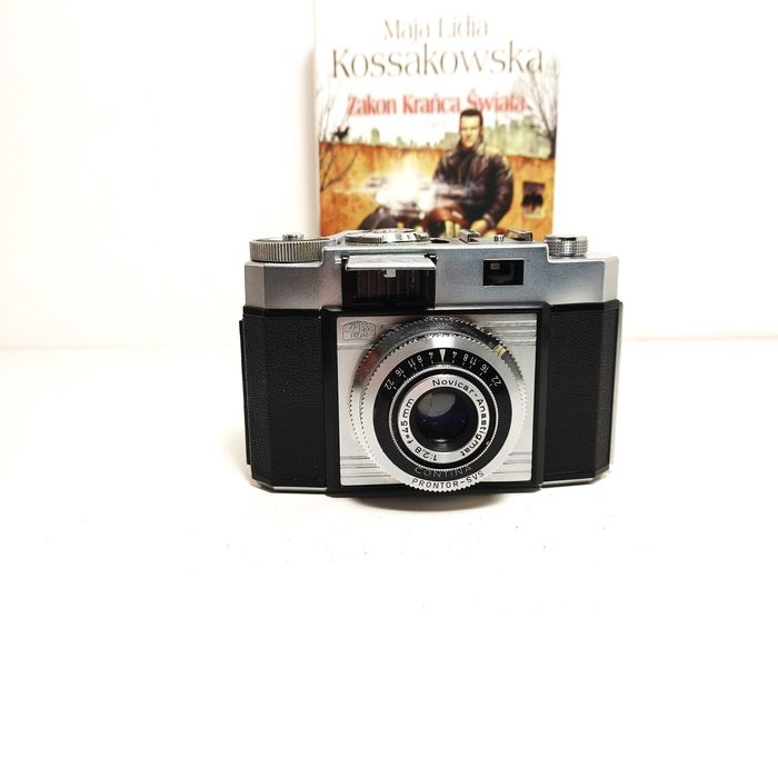 Analogowy aparat fotograficzny Zeiss Contina IIa z Novicar 45mm 1:2,8