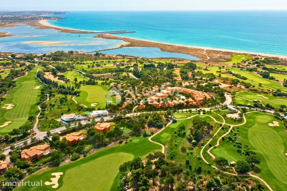 LAGOS - Plots for construction located within an "Ocean Living & Golf" Resort