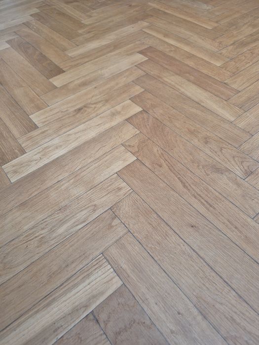 Oddam parkiet za darmo