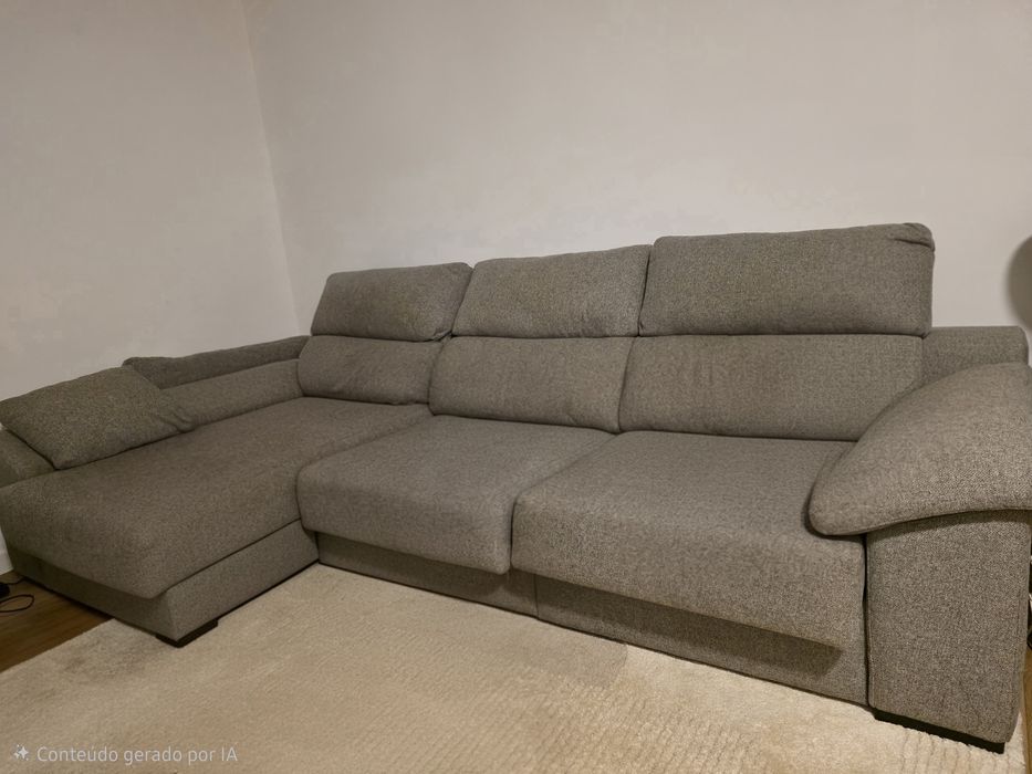 Vendo sofá de 3 lugares com chaise longue