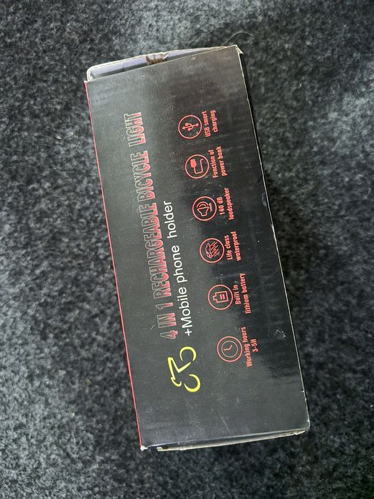 Lanterna/Luz Recarregável 4 em 1 com Suporte para Telemóvel