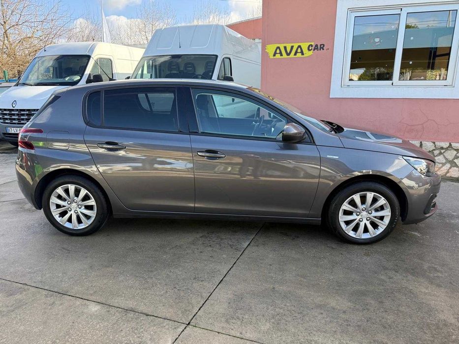 Peugeot 308 1.5 BlueHDi Style 130cv