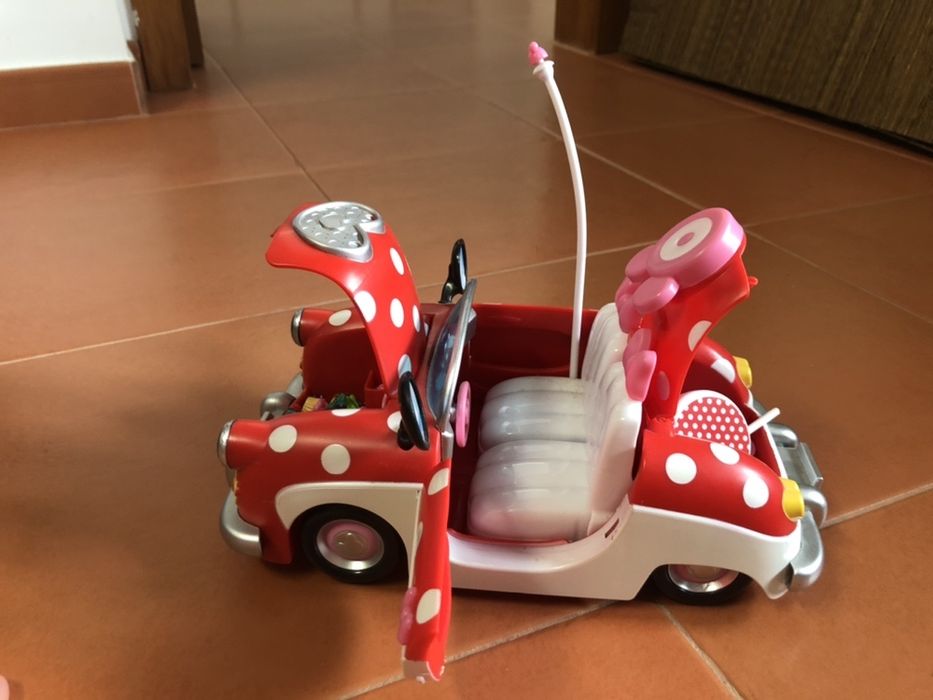 Carro de piqueniques da minie