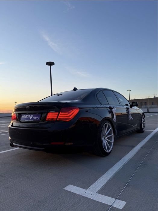 Auto do ŚLUBU BMW serii 7 F01 Czarne