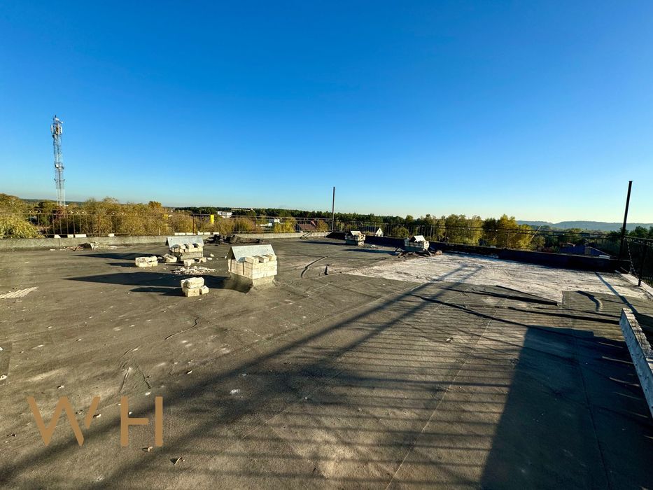 Продаж Готель 3070m², 53 сот, Озеро, Підгірці