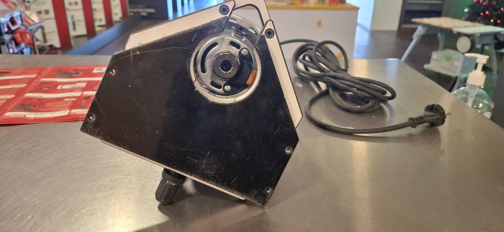 Fresadora Virutex FRE317VD