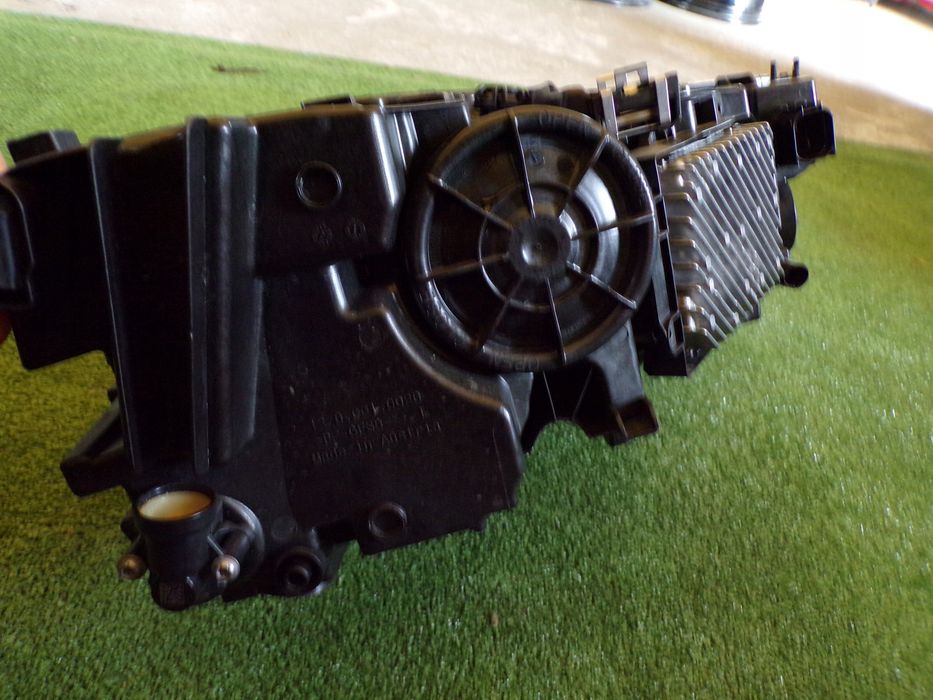 lampa lewa audi q7 4m0941085d laser lift ładna