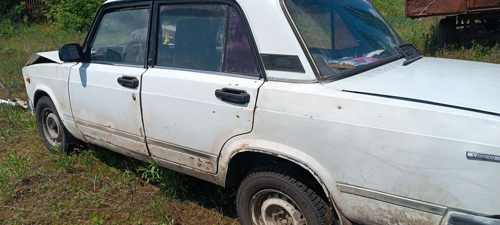 Автомобіль Ваз 2107