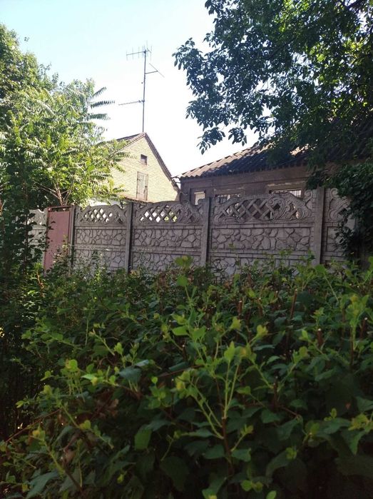 Продается 1/2 будинку р-н 10 школи