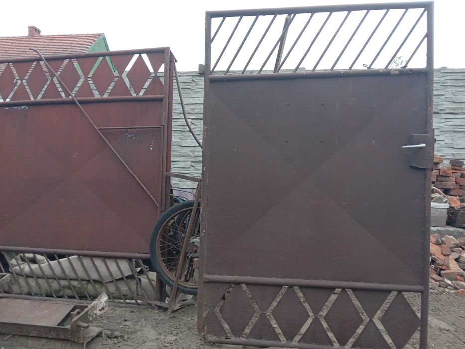 Solidna stalowa brama wjazdowa