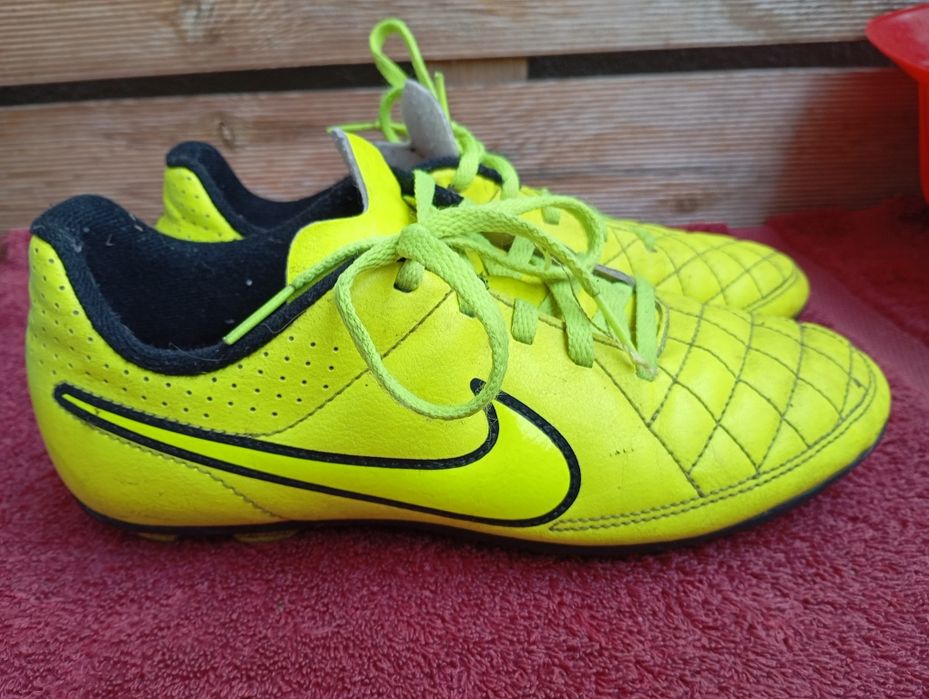 Korki Nike Tiempo 36