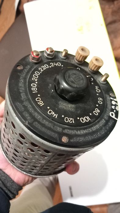 Autotransformator regulacyjny  P-240