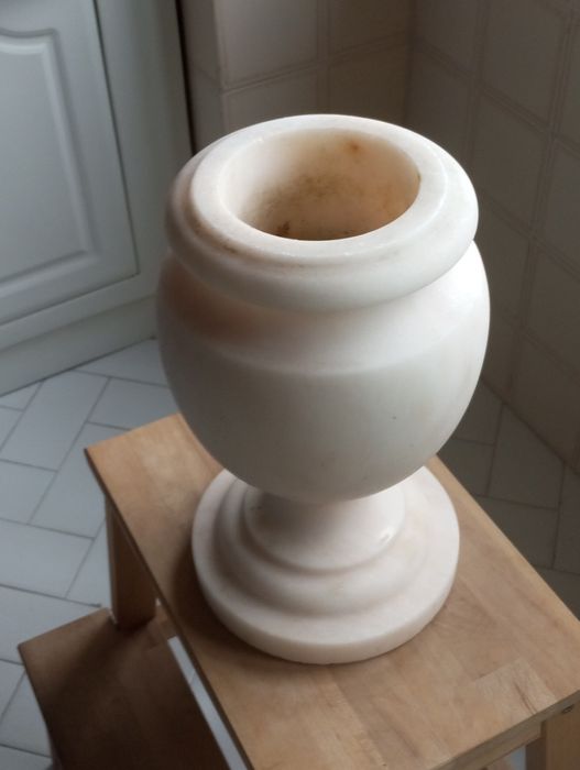 Jarra em pedra mármore de Estremoz