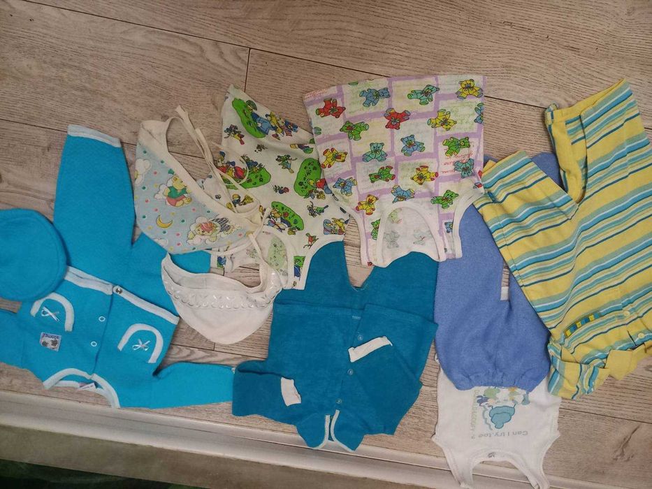 Подарую дитячі речі.