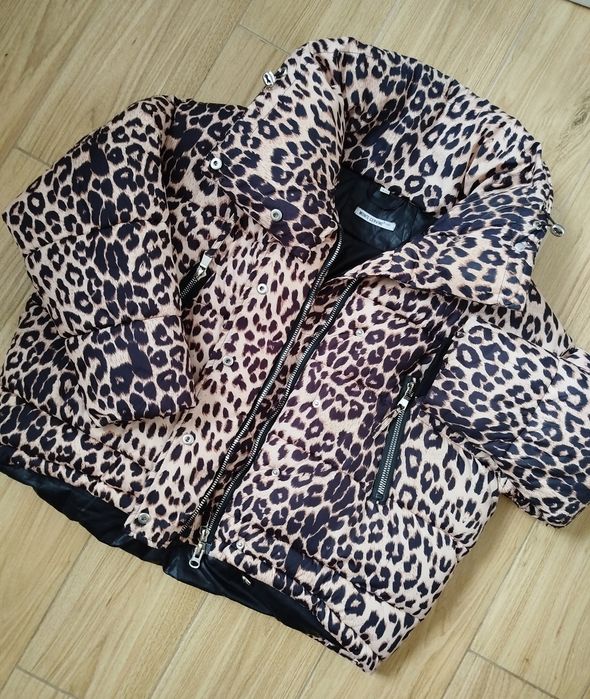 Monte Cervino puchowa kurtka panterka oversize pikowana bomberka