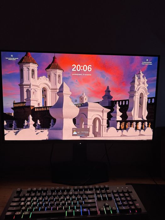 Monitor MSI MPG 321 URX 240hz QD-OLED 32 cale 4k