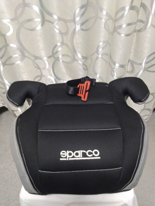Автокресло-бустер SPARCO