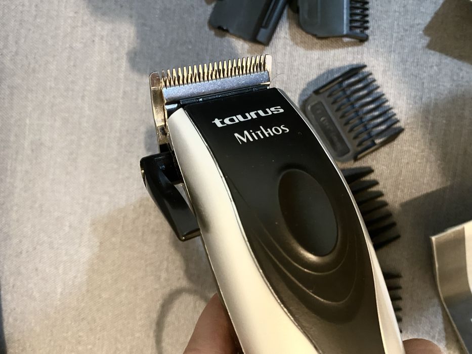 Máquina de Cabelo Taurus