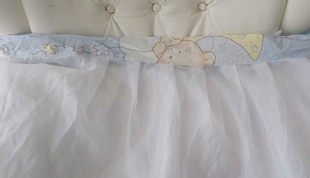 Шторка на детскую кроватку,одеяло конверт и подушка...