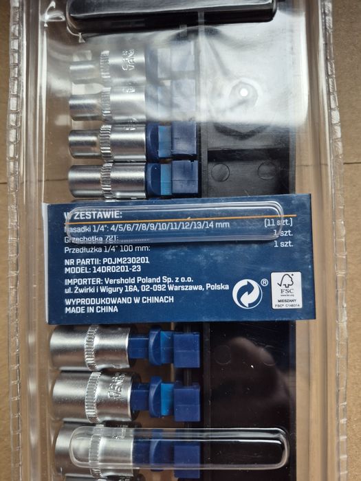 Niteo grzechotka z zestawem nasadek Nowa zapakowana poręczna