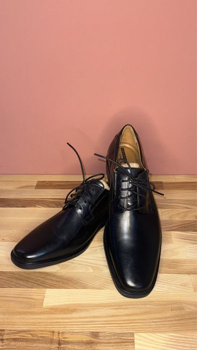Туфлі Tilden Plain Clarks чорні 44