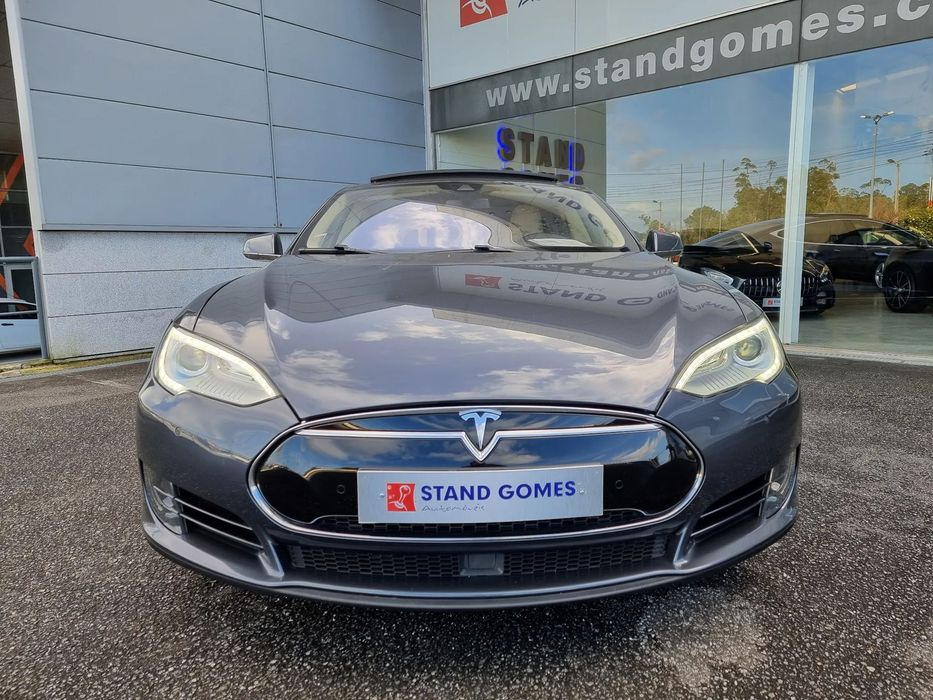 Tesla Model S