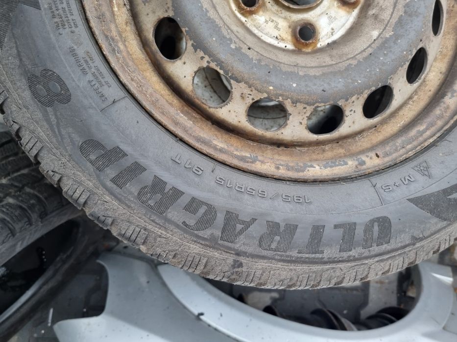 2 koła Zimowe 195 65 r15 91t Goodyear 5x112 VW B5 Caddy 3 Pasat Audi a