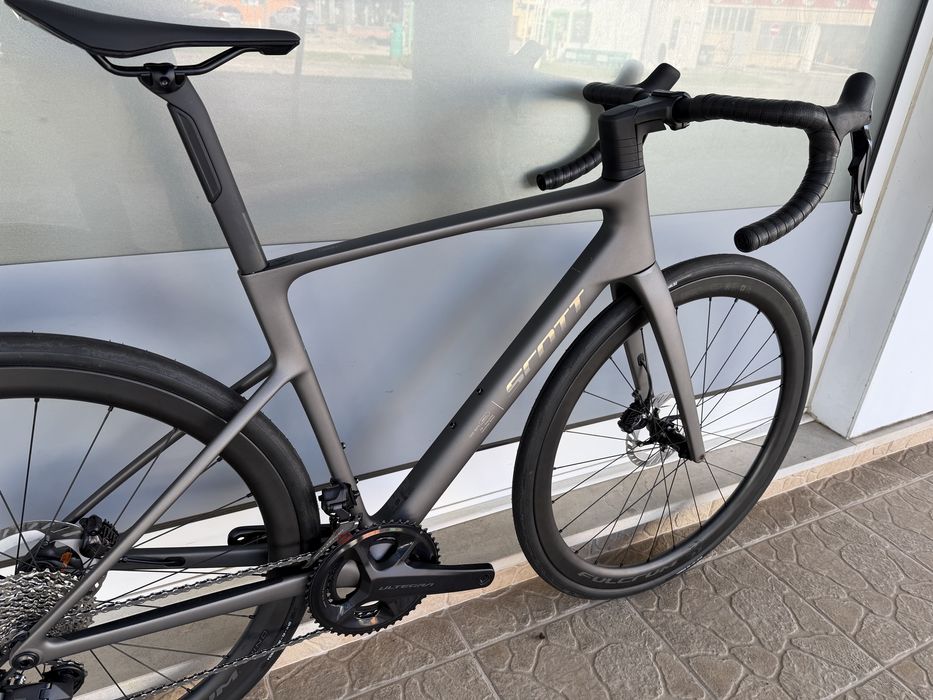 Bicicleta Scott - Semi nova - Modelo novo 2026