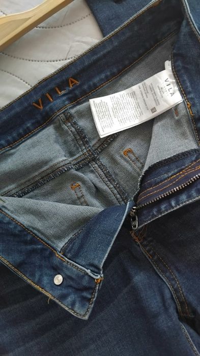 Jeansy skinny Vila