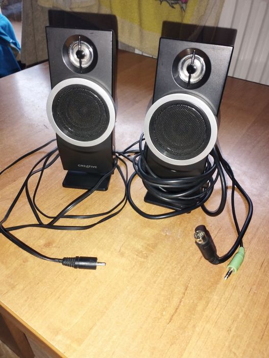 Sprzedam 2 głośniki Creative za 3zl