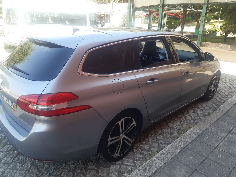 Peugeot 308 1.6 HDi 120cv
•2014/05