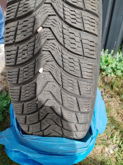 4x Opona plus felga Premiorri 215/55R16 93T