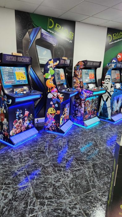 Retro Arcade (Máquina Jogos) - Novas