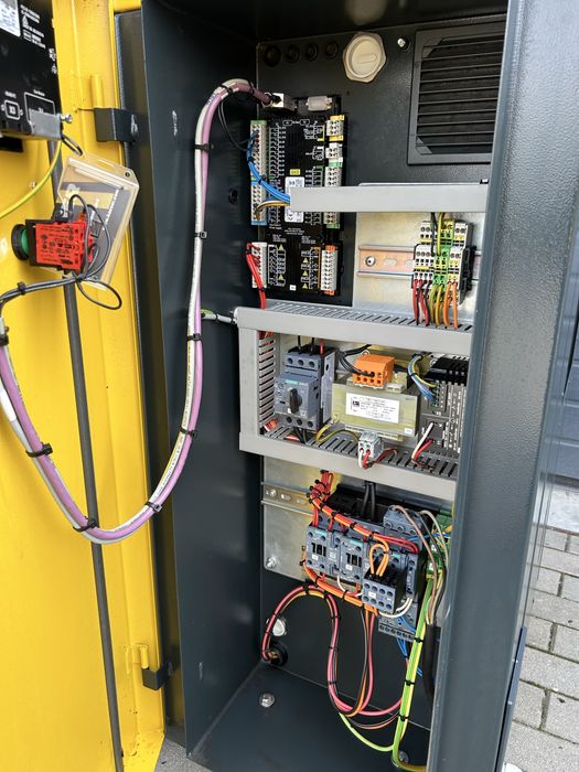 Kompresor śrubowy  KAESER SM12 7.5KW 11bar 1000 L/min