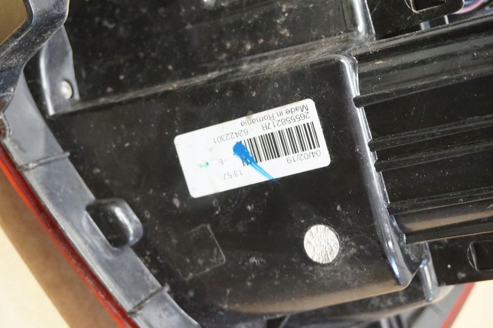 lampa lewa tylna dacia duster ii 265558217r