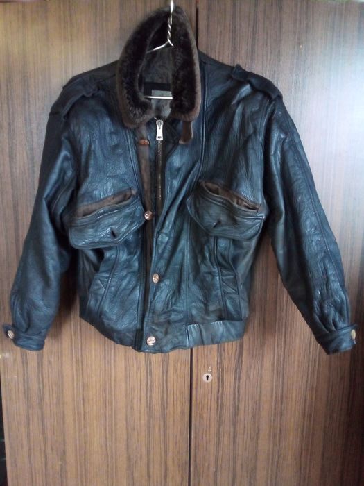 Куртка шкіряна,обмін