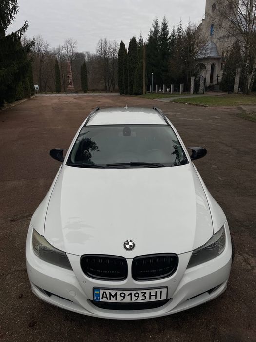 Продам BMW e91 320d