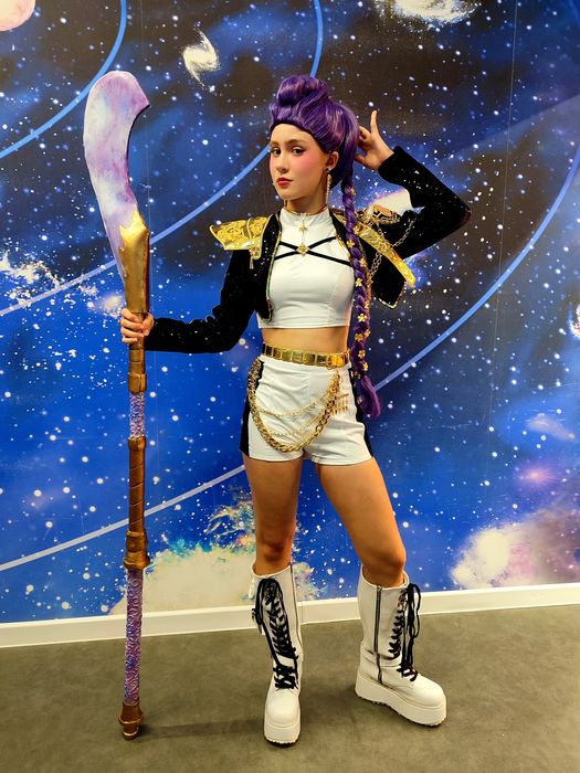 Дитячі свята аніматори на виїзд шоу мильних бульбашок