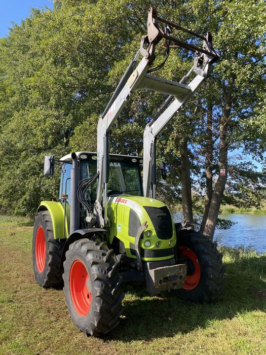 Traktor CLAAS ARES 557 ATZ . TUR . Sprowadzony
