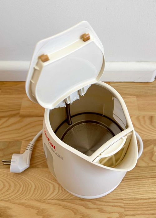 TEFAL Express Biały czajnik elektryczny moc 2400 W pojemność 1,5 L