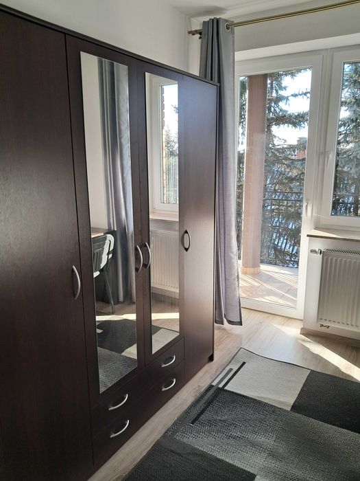 Wynajmę pokój dziewczynie