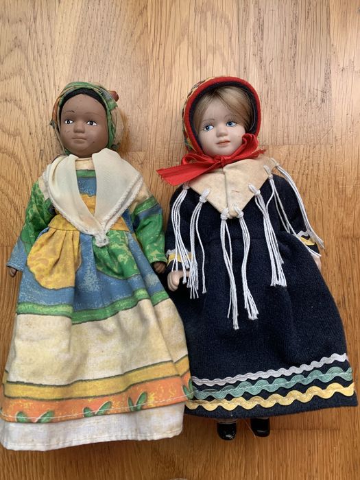 Bonecas Antigas em Porcelana de 22cm cada (ver descrição)