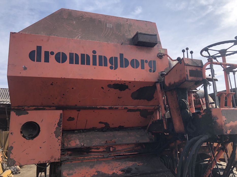 Dronningborg  Дроннінборг дронінборг запчастини до кобайна  сампо Сампо
