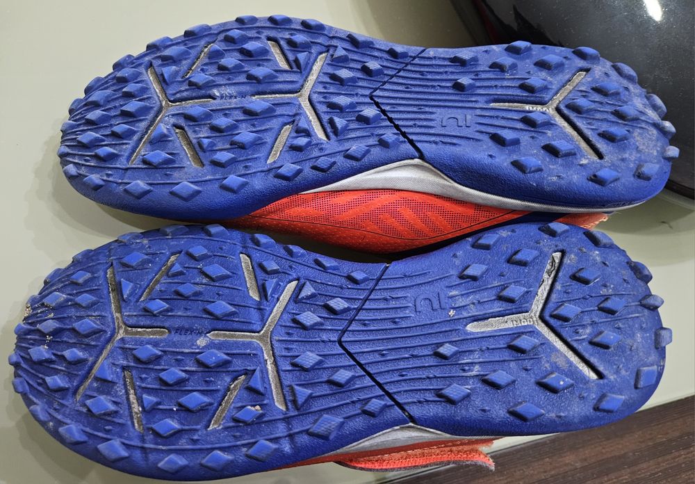 Chuteiras futebol Kipsta turf