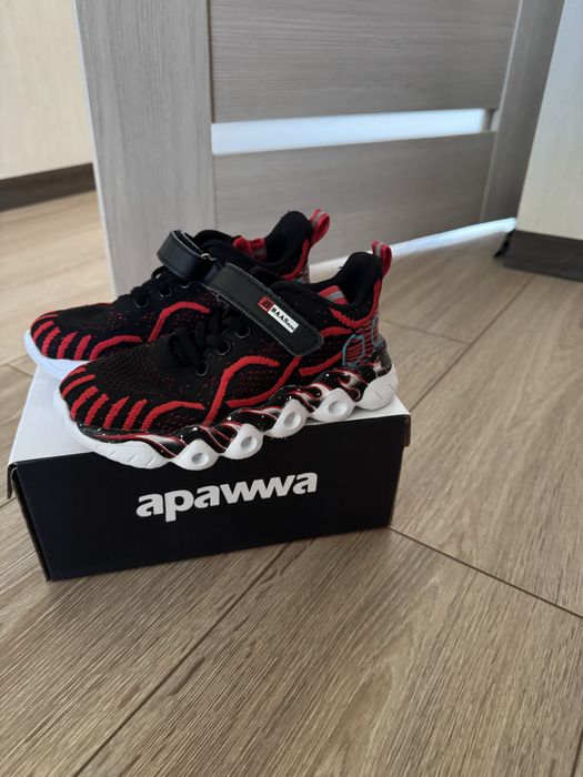 Кросівки для хлопчика 29 р. 18,5 см