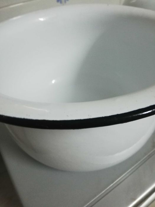 2 Penico em esmalte antigos