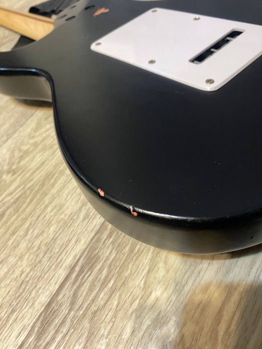 Електрогітара cort g110 
Комбопідсилювач cort CM15R
