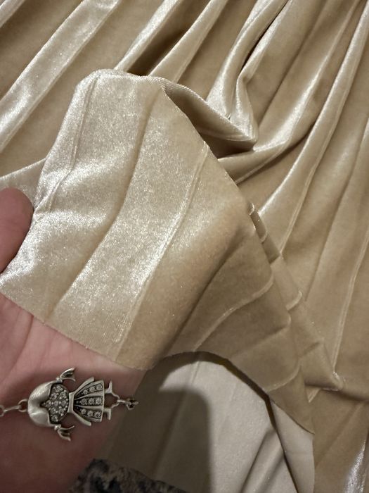 Оксамитова плісерована спідниця